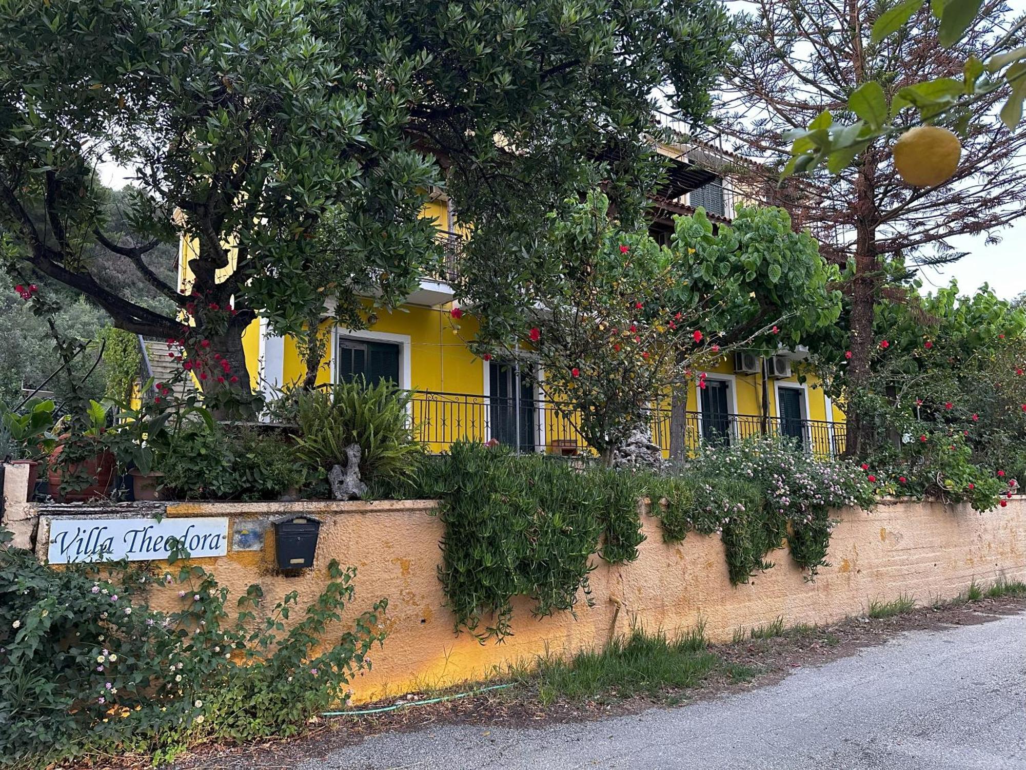 Villa Theodora Keri エクステリア 写真